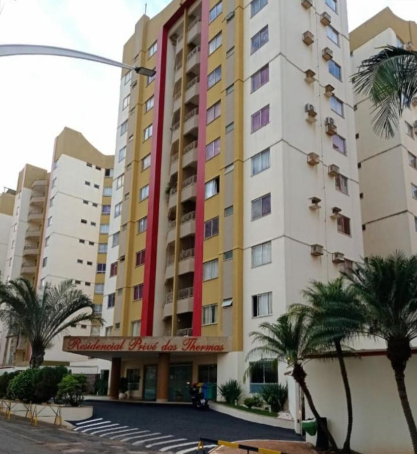 Prive Das Thermas 01 - Ar Split Nos 2 Quartos, Ventilador Na Sala, Purificador Soft Gelada Natural Caldas Novas Exterior foto