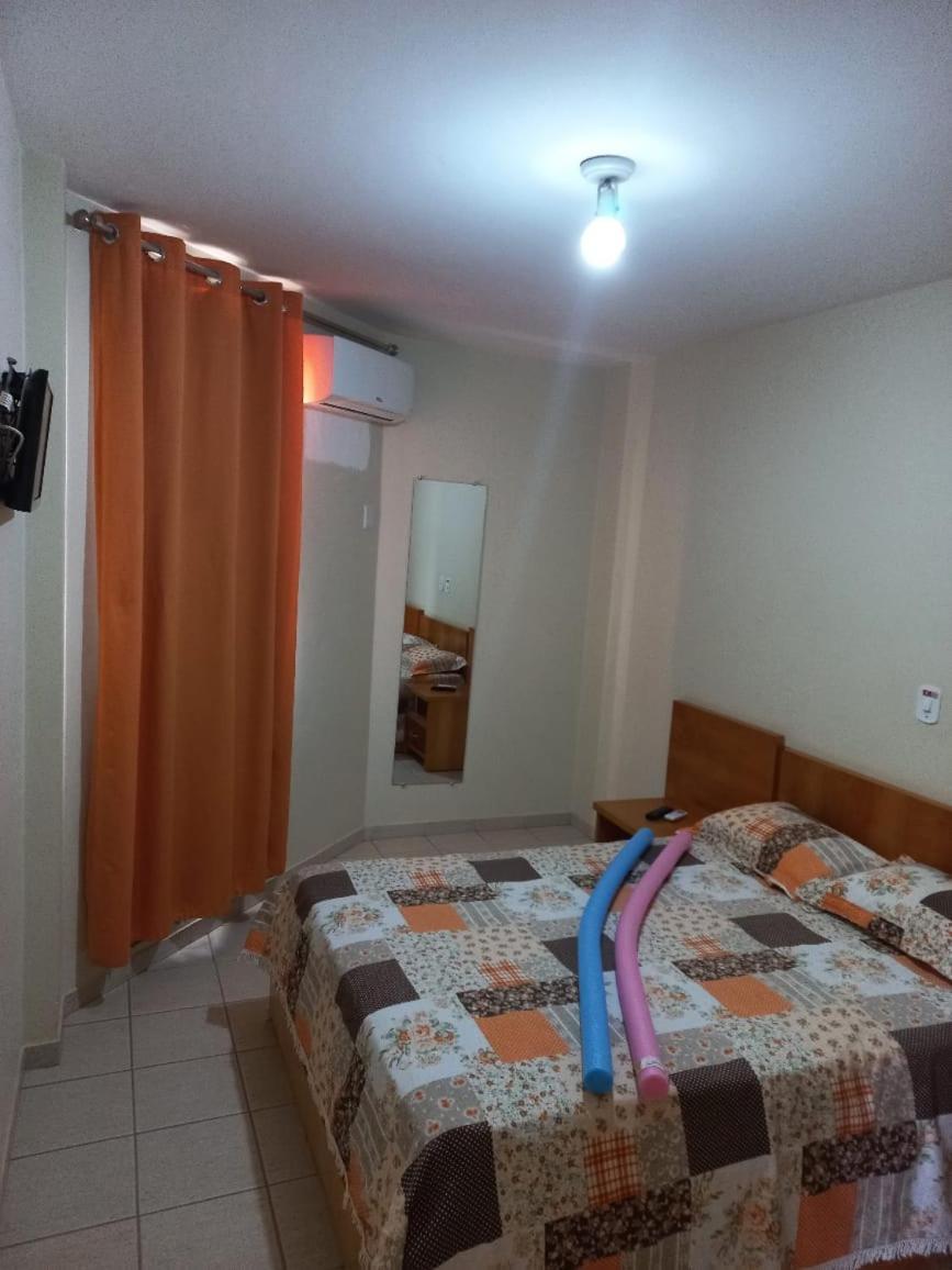 Prive Das Thermas 01 - Ar Split Nos 2 Quartos, Ventilador Na Sala, Purificador Soft Gelada Natural Caldas Novas Exterior foto